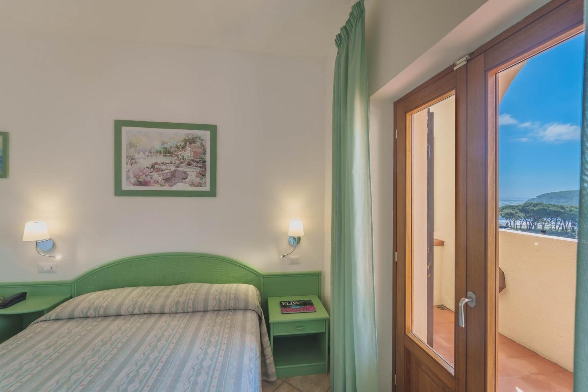 Hotel Galli - Wellness & Spa Fetovaia Ruang foto