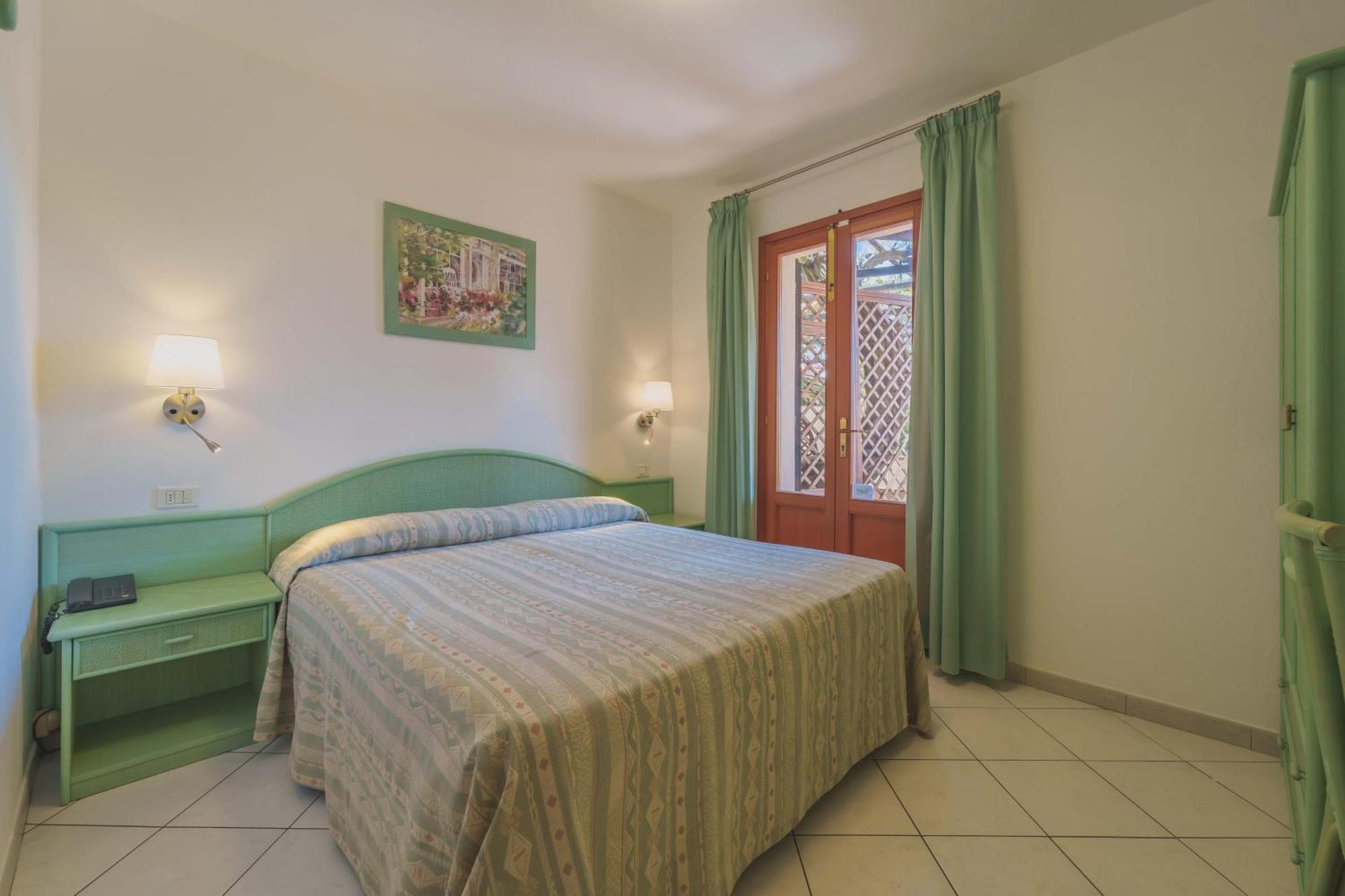 Hotel Galli - Wellness & Spa Fetovaia Bagian luar foto