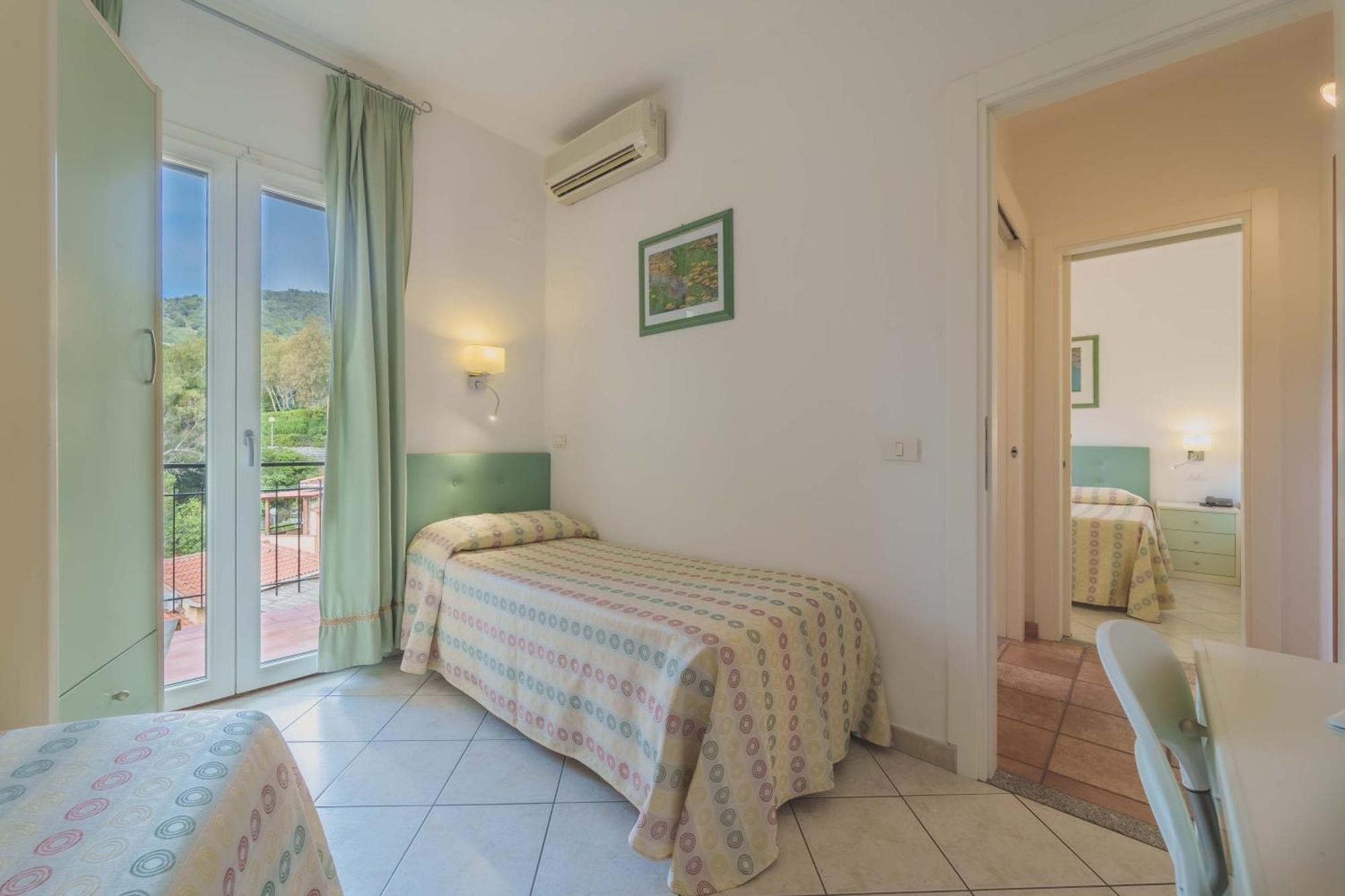 Hotel Galli - Wellness & Spa Fetovaia Bagian luar foto