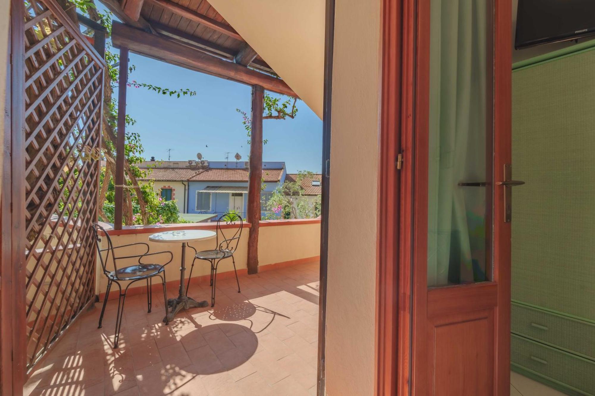 Hotel Galli - Wellness & Spa Fetovaia Bagian luar foto