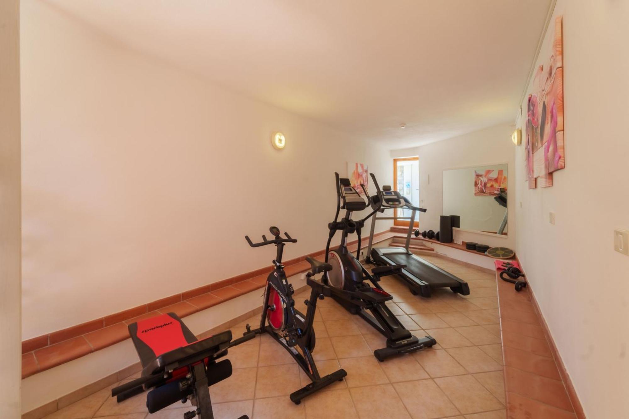 Hotel Galli - Wellness & Spa Fetovaia Bagian luar foto