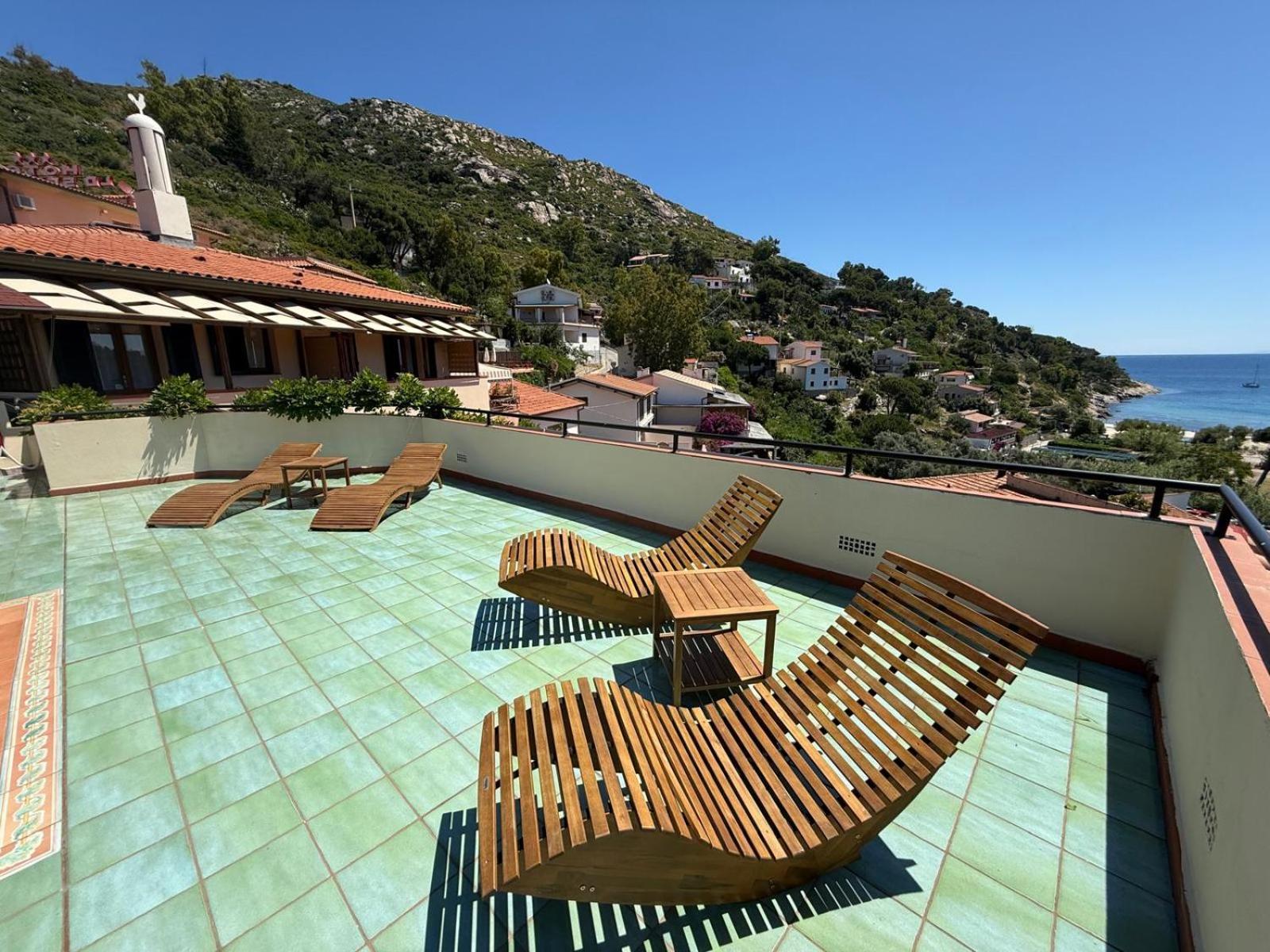 Hotel Galli - Wellness & Spa Fetovaia Bagian luar foto